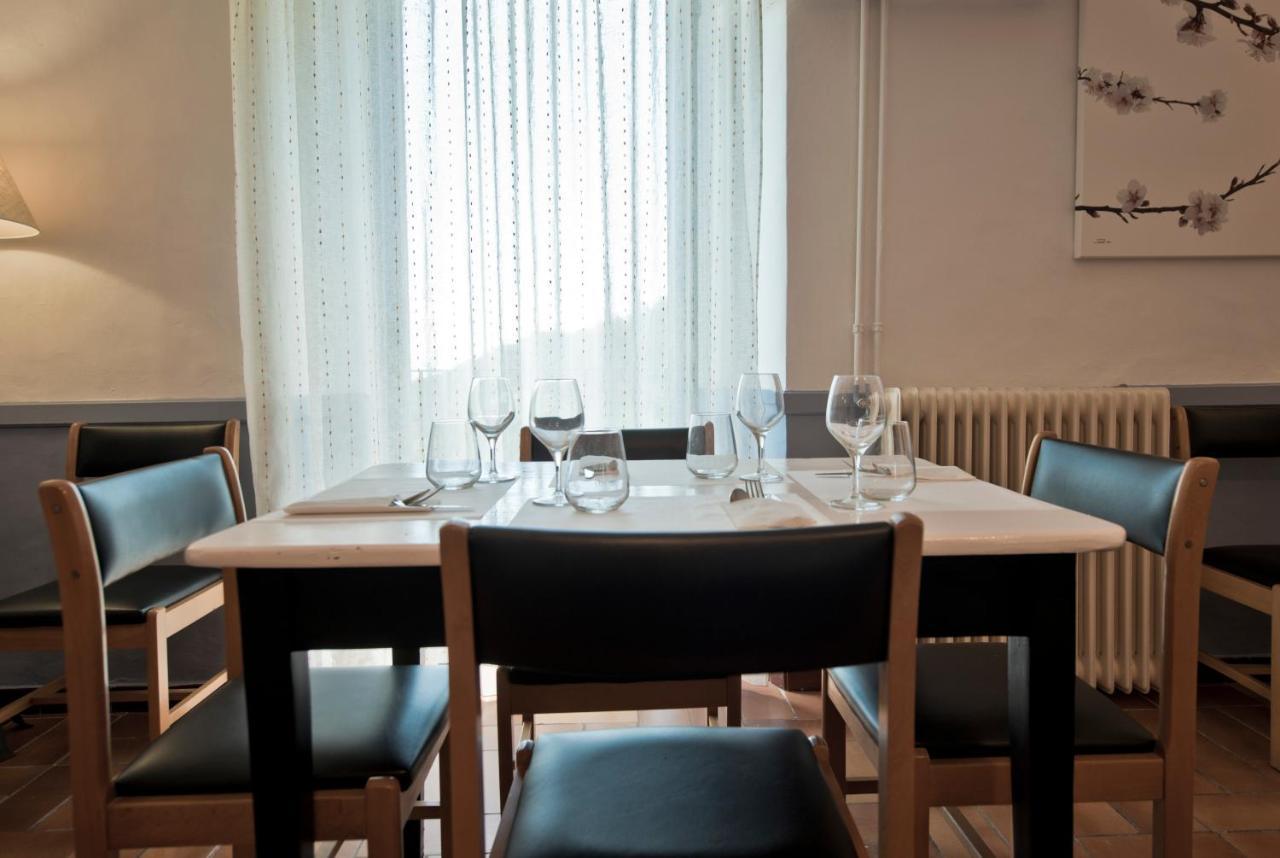 Hostal La Salut De Terrades Екстериор снимка