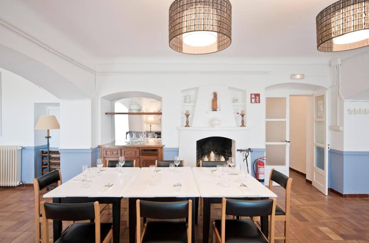 Hostal La Salut De Terrades Екстериор снимка