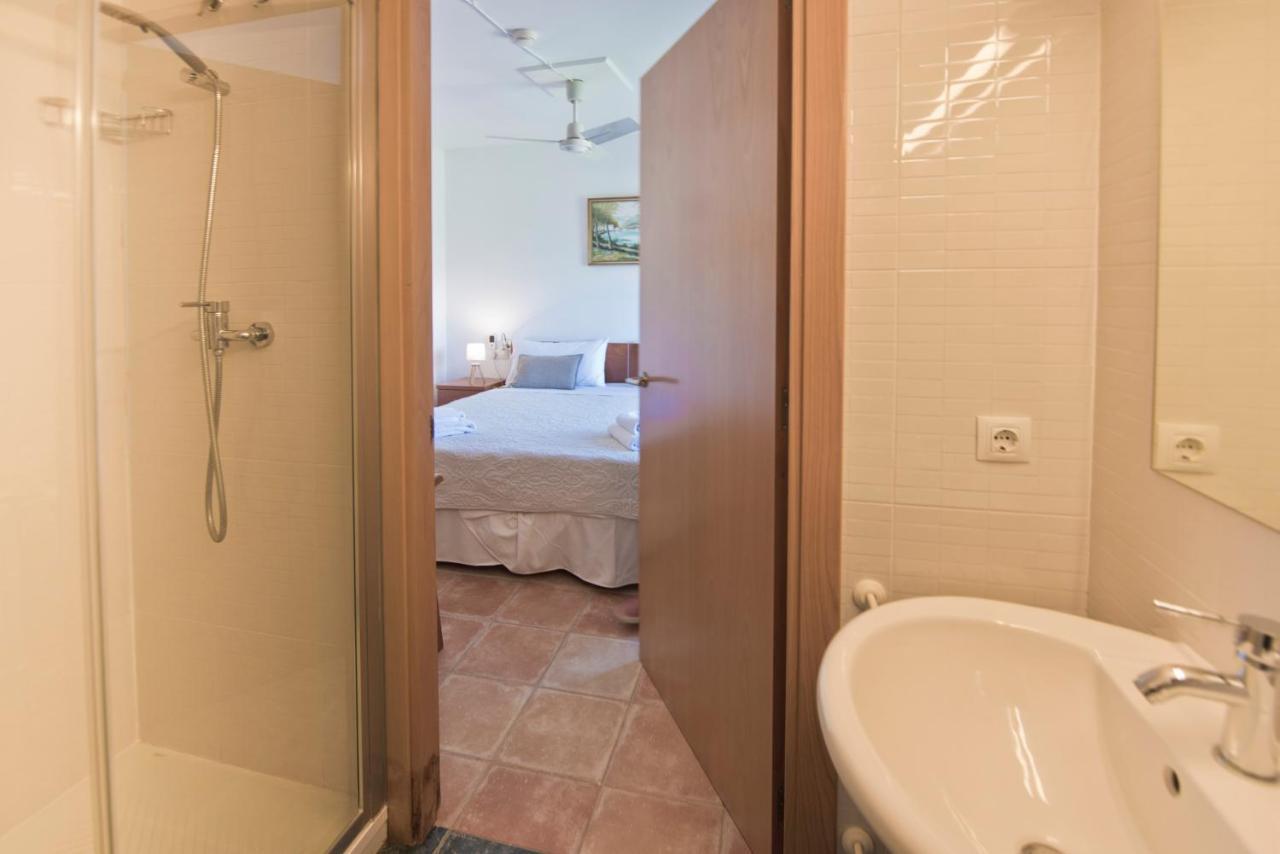 Hostal La Salut De Terrades Екстериор снимка