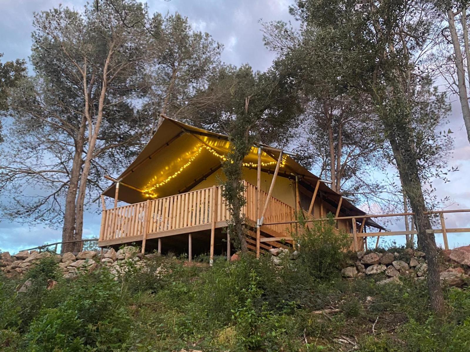 Hostal La Salut De Terrades Екстериор снимка