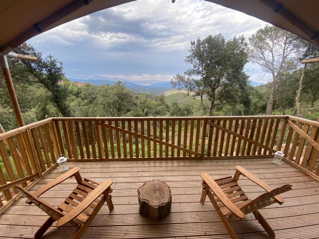 Hostal La Salut De Terrades Екстериор снимка