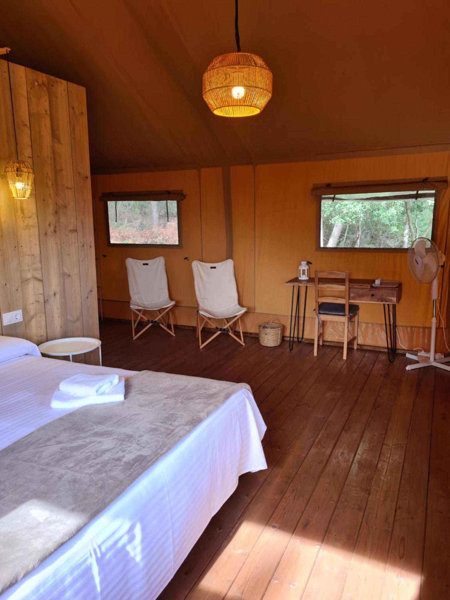 Hostal La Salut De Terrades Екстериор снимка