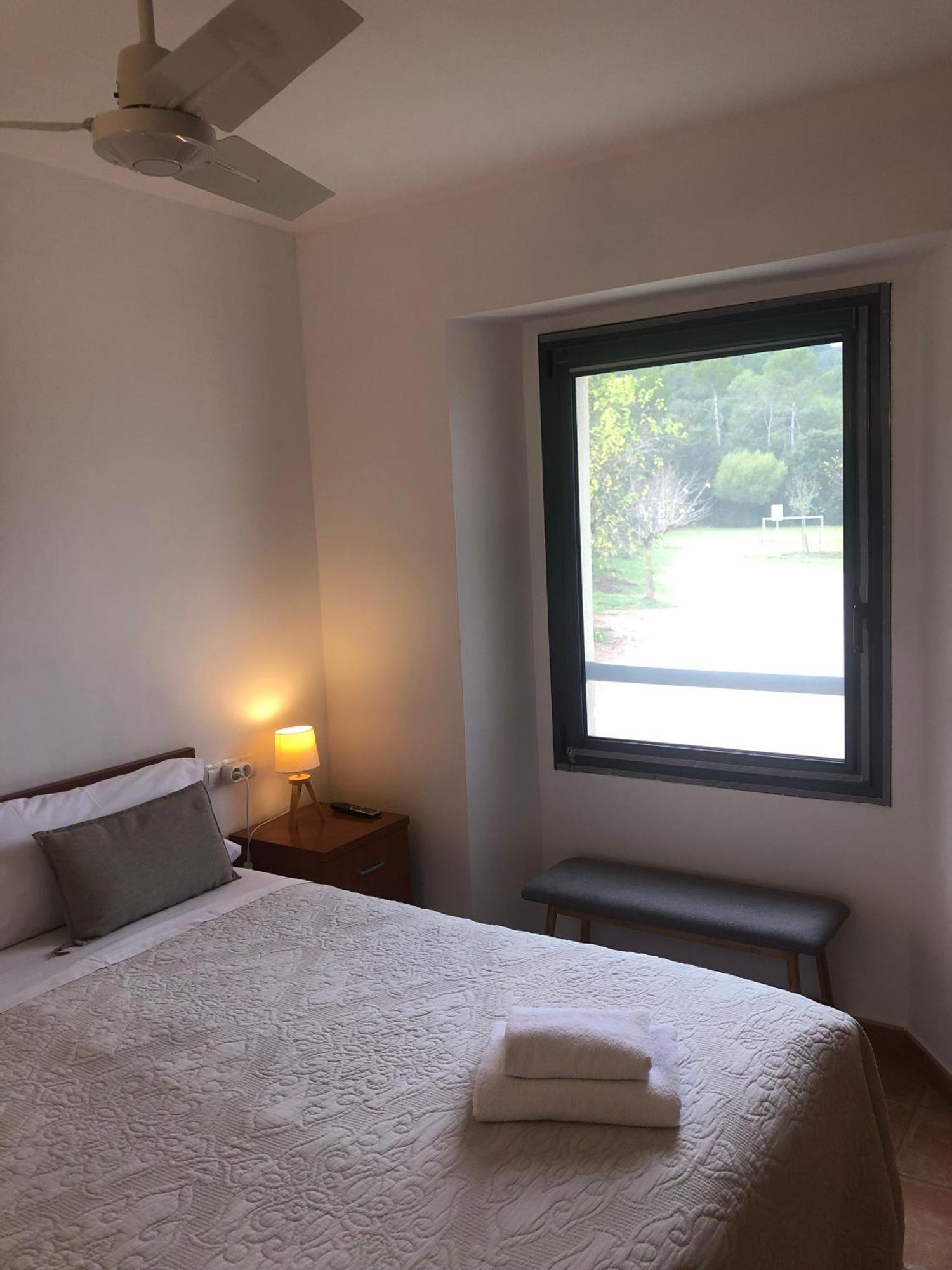 Hostal La Salut De Terrades Екстериор снимка