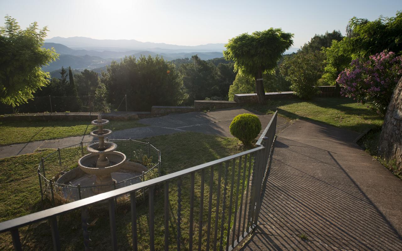 Hostal La Salut De Terrades Екстериор снимка